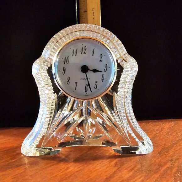Fleur de Lis Crystal Clock - Picture 1 of 2